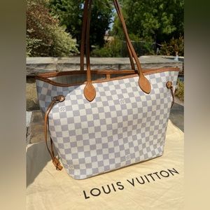 Louis Vuitton Neverfull MM Damier Azur gently owned